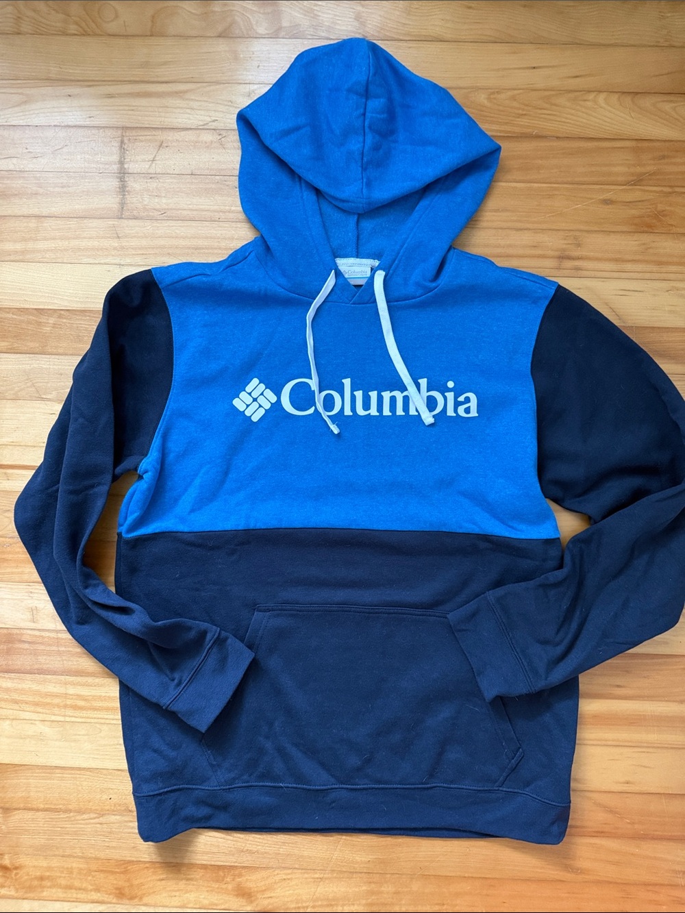 Columbia Two-Tone Blue Pullover Hoodie